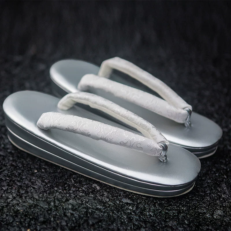 レディース 日本製 下駄サンダル - 厚底木製プラットフォー - Geta Wooden Sandal のレビューと価格