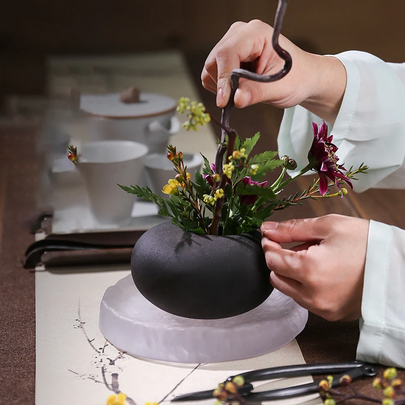 日本のカエルセラミック花瓶生け花日本の生け花フラワーアレンジ - Ikebana Vase Kenzan のレビューと価格